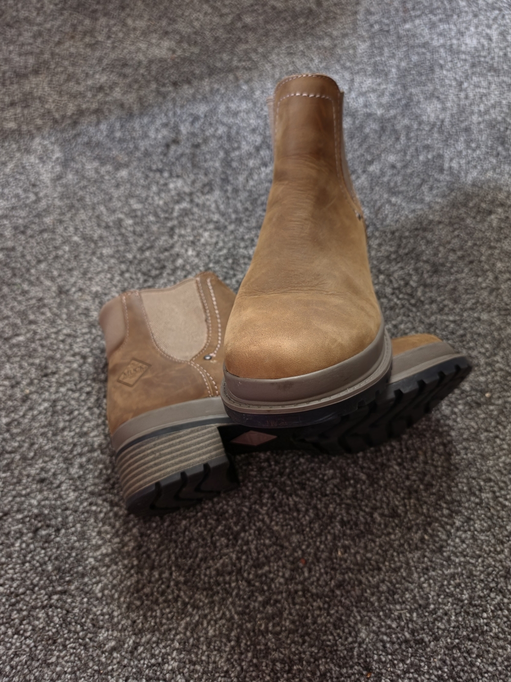 The Muck Boot Company Women's Brown Chelsea Ankle Boots - Picture 5 of 6